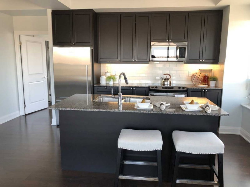 808 - 25 Fontenay Crt, Toronto, M9A0C4 | Image 3