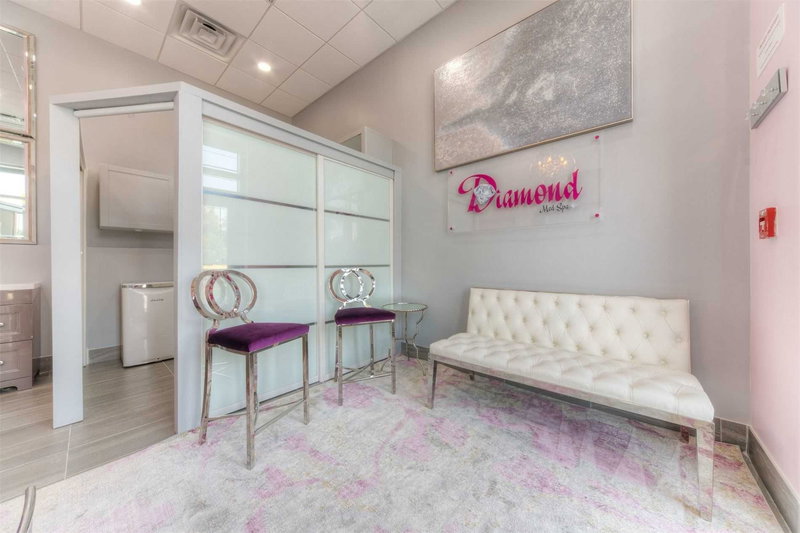 102 - 34 Plains Rd E, Burlington, L7T2B9 | Image 2