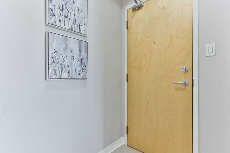 2510 - 3515 Kariya Dr, Mississauga, L5B 0C1 | Image 2