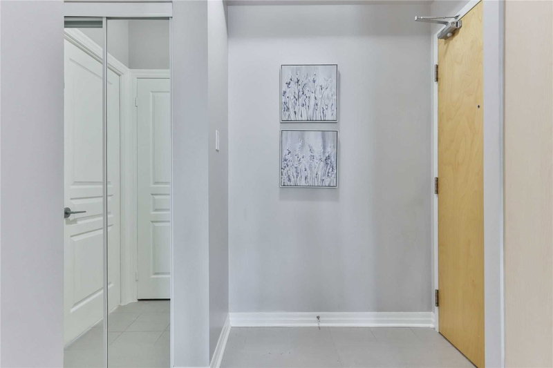 2510 - 3515 Kariya Dr, Mississauga, L5B 0C1 | Image 3