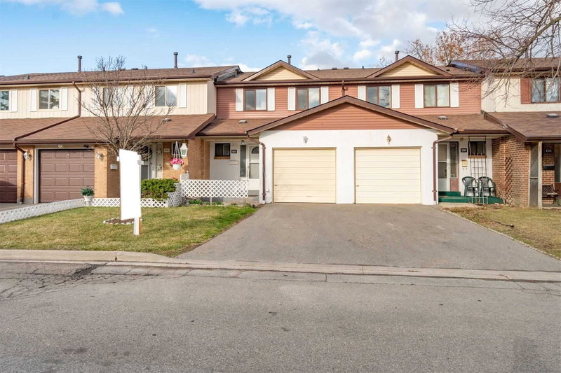 225 Baronwood Crt, Brampton, L6V3H9 | Image 3
