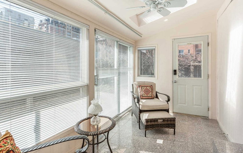 8 Church St E, Brampton, L6V 1E9 | Image 3