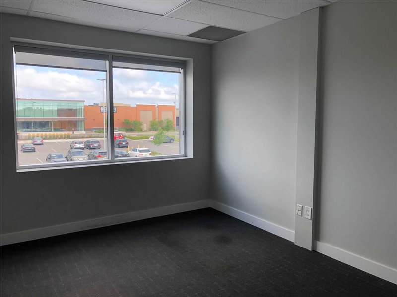 211 - 483 Dundas St, Oakville, L6M4M2 | Image 3