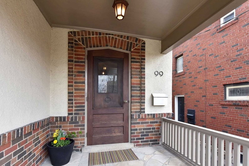 99 Riverview Gdns, Toronto, M6S4E7 | Image 2