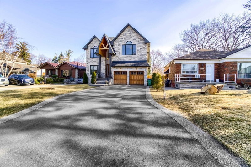 1487 Myron Dr, Mississauga, L5E2N5 | Image 2