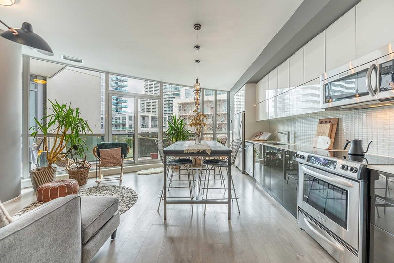 235 - 80 Marine Parade Dr, Toronto, M8V 0A | Image 2