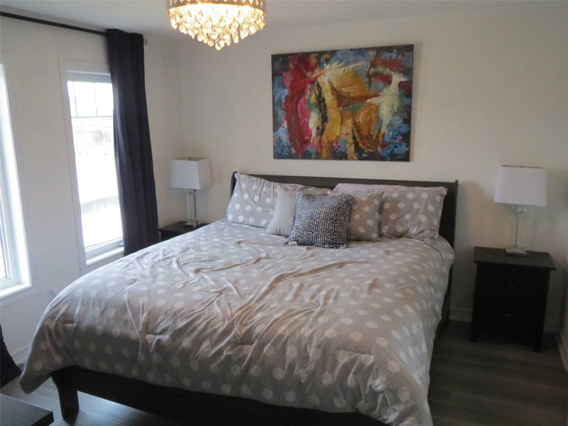 3114 Michelangelo Rd, Burlington, L7M0Z7 | Image 2