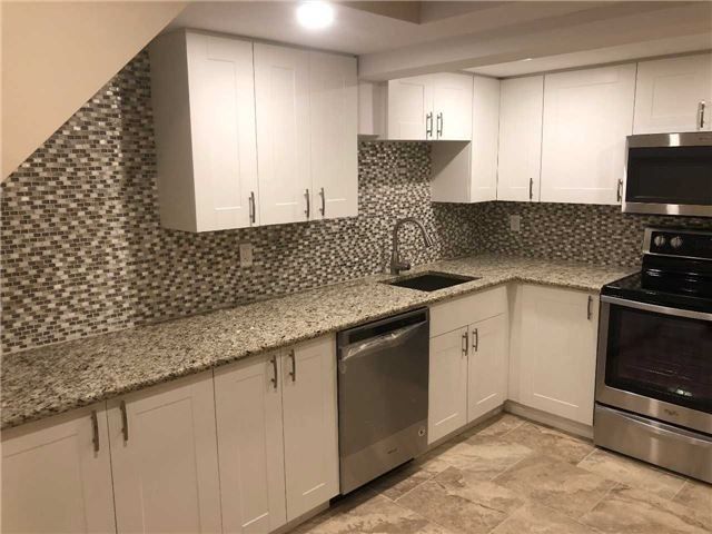 1074 Farmstead (Bsmt) Dr, Milton, L9T8G5 | Image 3