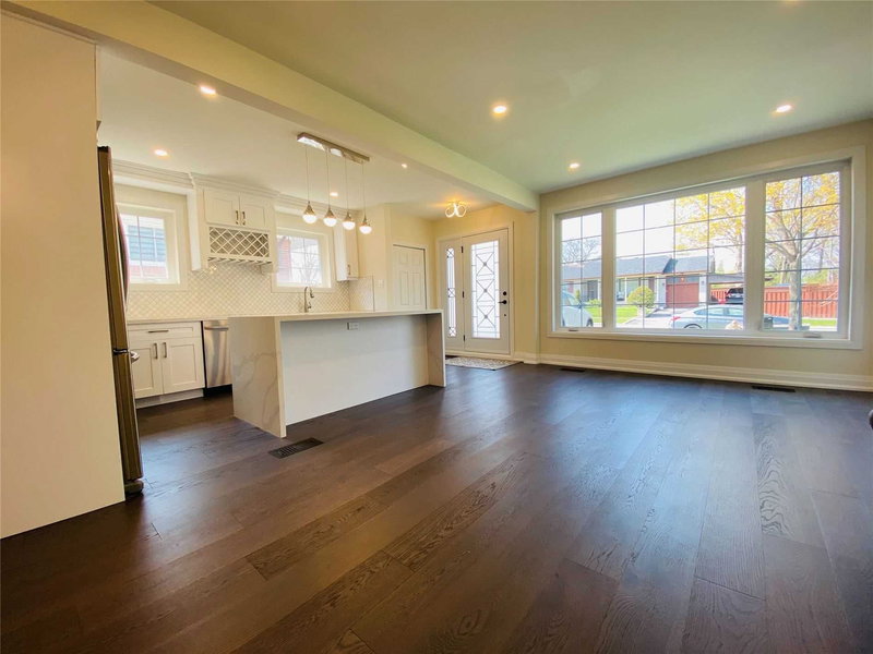 5 Birgitta Cres, Toronto, M9C3W1 | Image 2