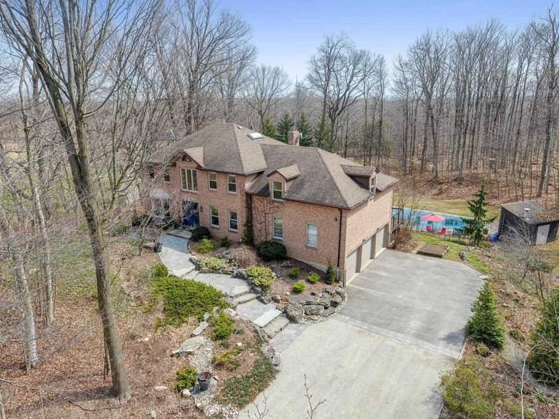 877 The Grange Sdrd, Caledon, L7C0E4 | Image 2