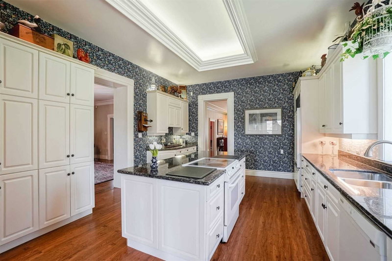 16067 Heart Lake Rd, Caledon, L7C2L3 | Image 3