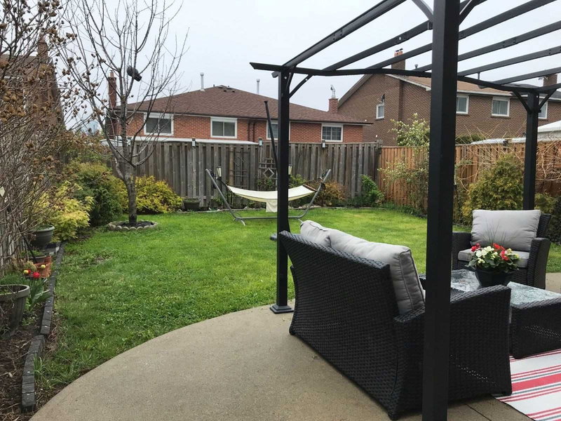 4135 Dunmow Cres, Mississauga, L4Z1E1 | Image 3