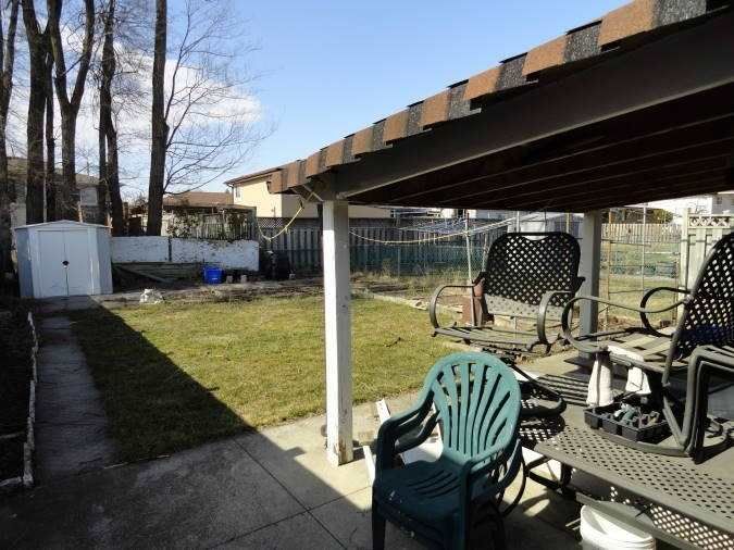 879 Consort Cres, Mississauga, L5C1J8 | Image 3