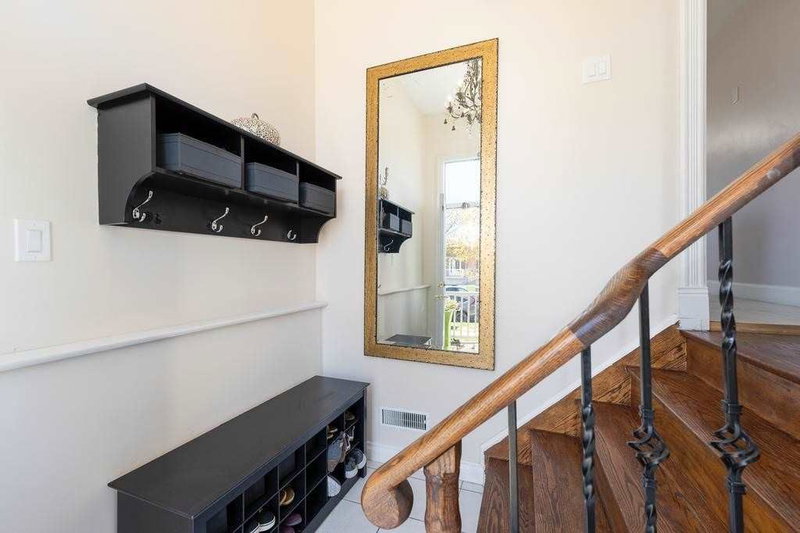 4135 Dunmow Cres, Mississauga, L4Z1E1 | Image 2