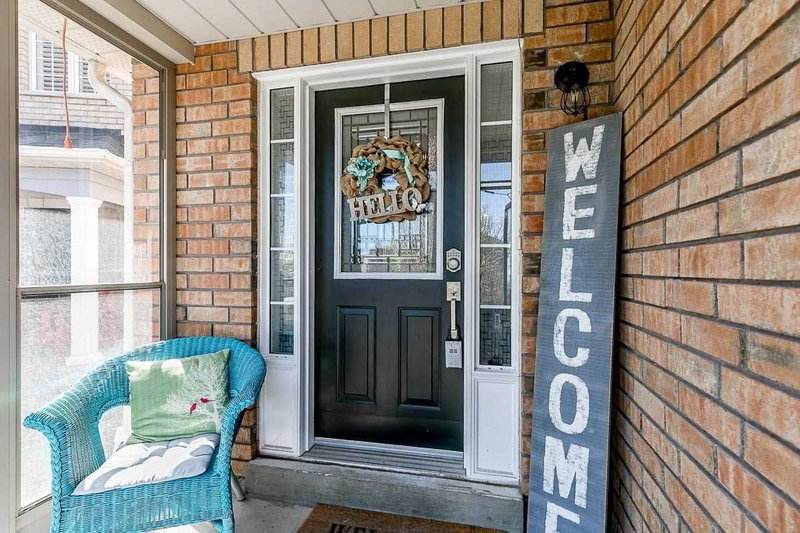 20 Hesketh Crt, Caledon, L7C1C6 | Image 3