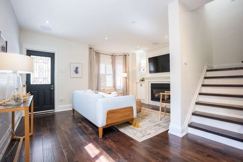 8 Primrose Ave, Toronto, M8V1P8 | Image 2