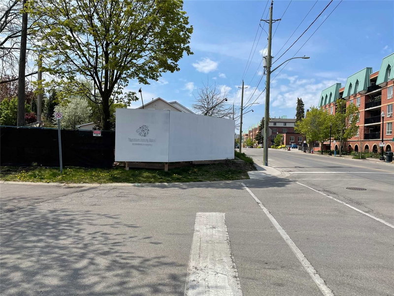 78 Trafalgar Rd, Oakville, L6J3G1 | Image 3