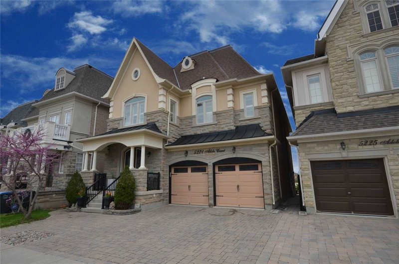 5221 Adobe Crt, Mississauga, L5M0K8 | Image 2