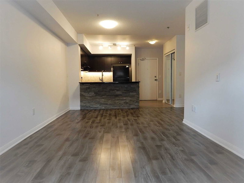 101 - 60 Baycliffe Cres, Brampton, L7A0Z4 | Image 3