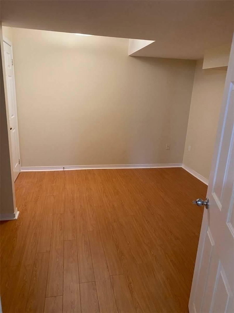(Bsmt) - 68 Pennyroyal Cres, Brampton, L6S6J6 | Image 3