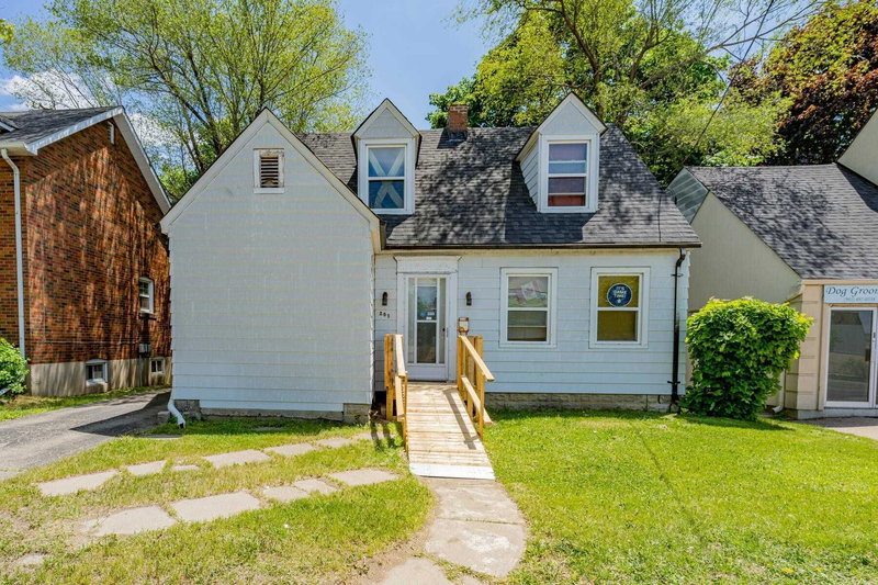 209 Queen St W, Brampton, L6Y 1M6 | Image 2