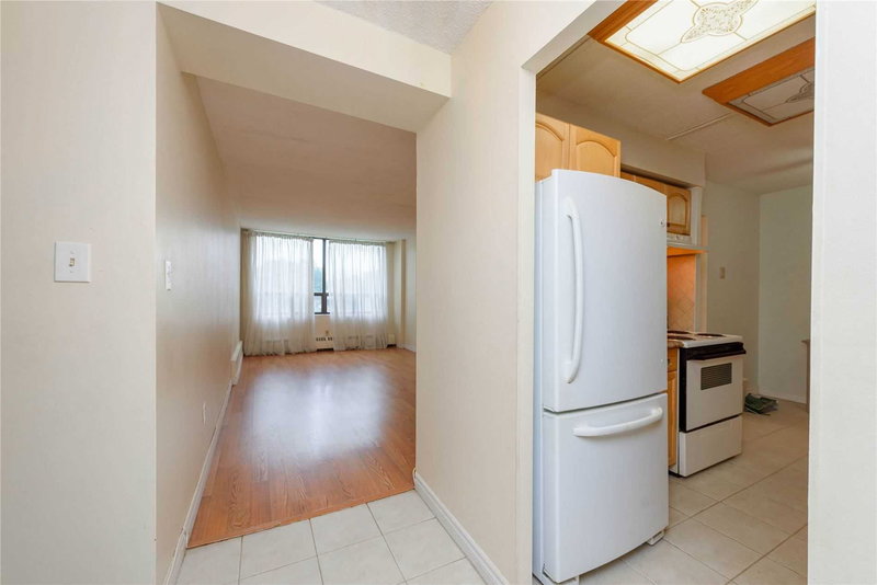 202 - 2556 Argyle Rd, Mississauga, L5B2H5 | Image 3