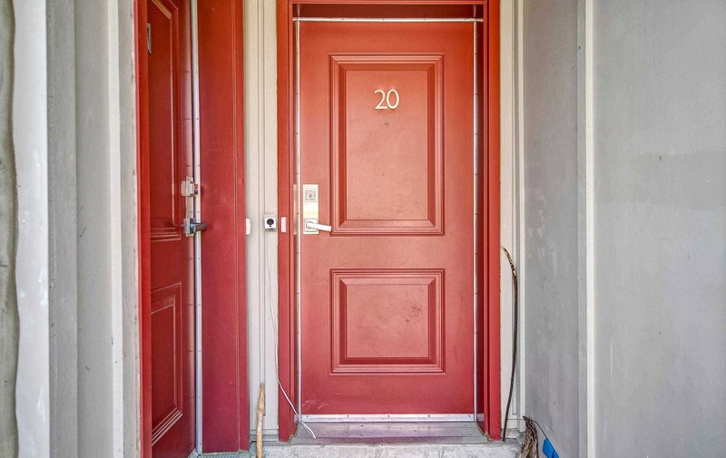 20 - 90 Eastwood Park Gdns, Toronto, M8W0B2 | Image 2