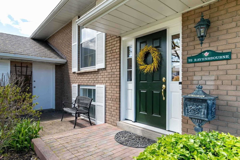 73 Ravensbourne Cres, Toronto, M9A2B1 | Image 3