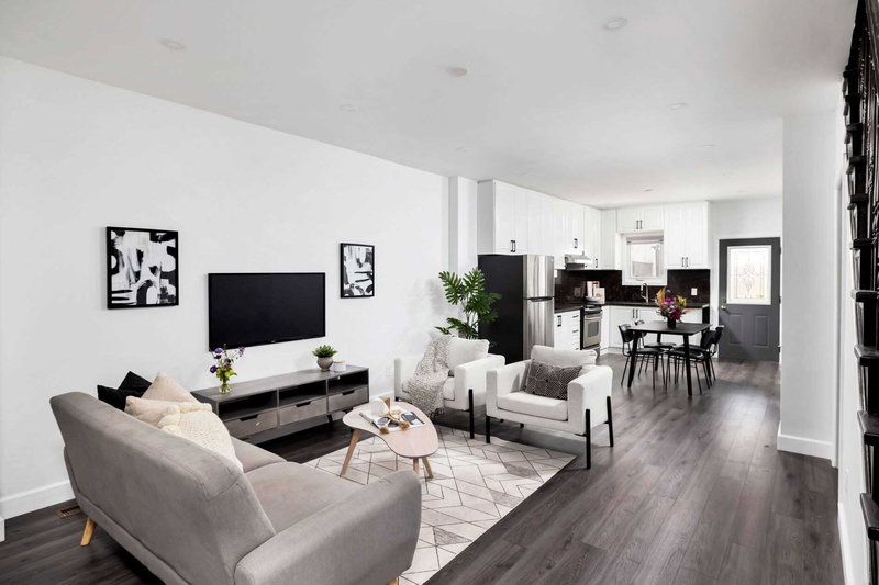 16 Brock Ave, Toronto, M6K2K8 | Image 2