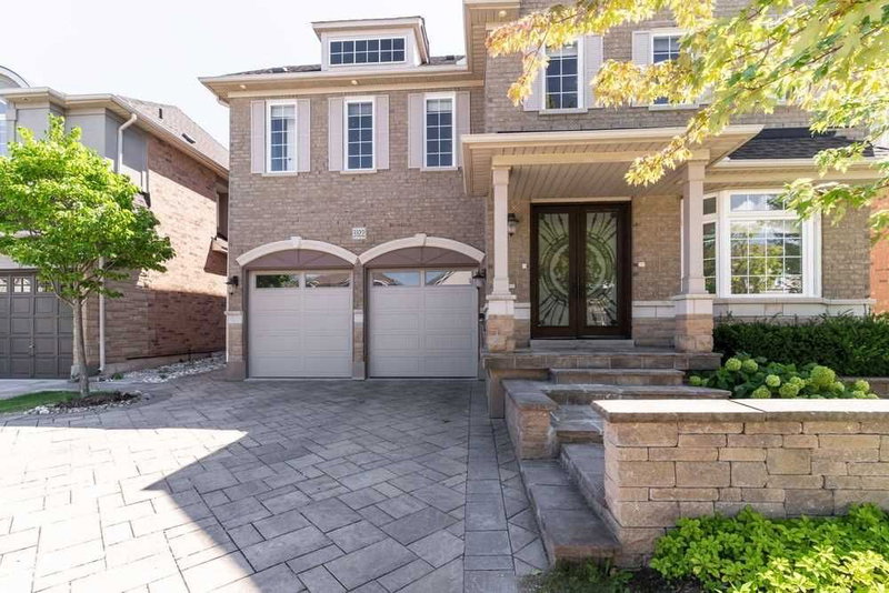 3322 Fox Run Circ, Oakville, L6L6W4 | Image 2