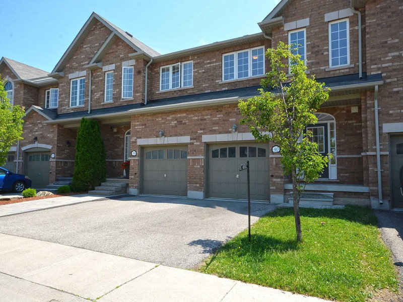 40 - 651 Farmstead Dr, Milton, L9T7W2 | Image 3