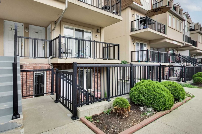 1034 - 3045 Finch Ave W, Toronto, M9M0A6 | Image 2