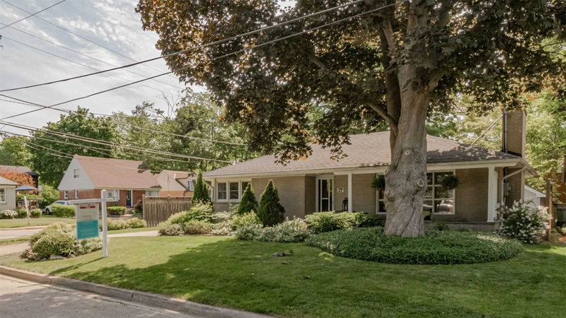 17 Armstrong St, Brampton, L6W 1W7 | Image 3