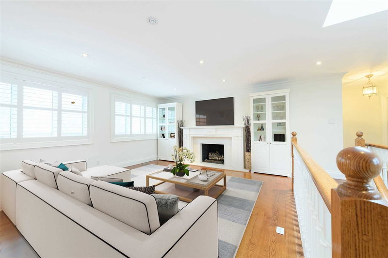 169 Morrison Rd, Oakville, L6J 4J3 | Image 3