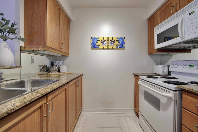 507 - 40 Old Mill Rd, Oakville, L6J7W2 | Image 3