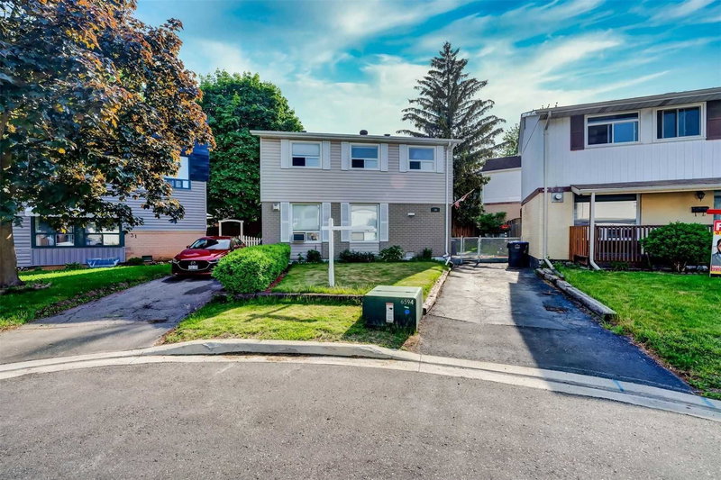 30 Haley Crt, Brampton, L6S1N6 | Image 2