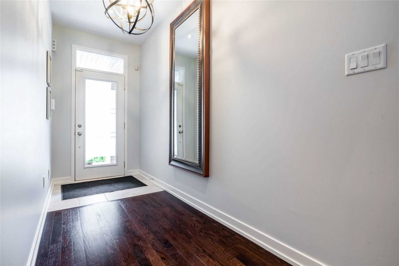 227 Huguenot Rd, Oakville, L6H 0L6 | Image 3