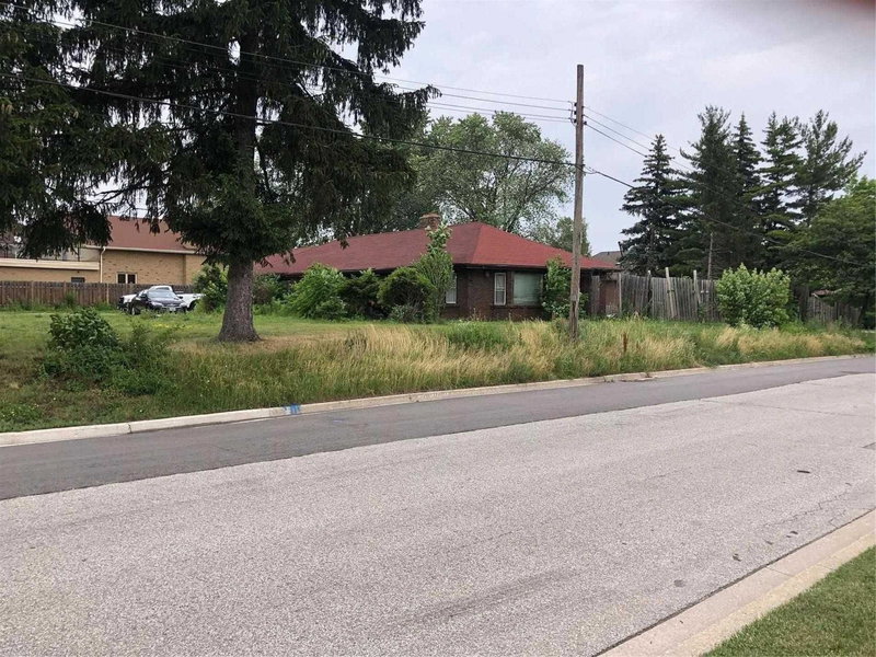 Part 1 - 1710 Carrington Rd, Mississauga, L5M2K2 | Image 2