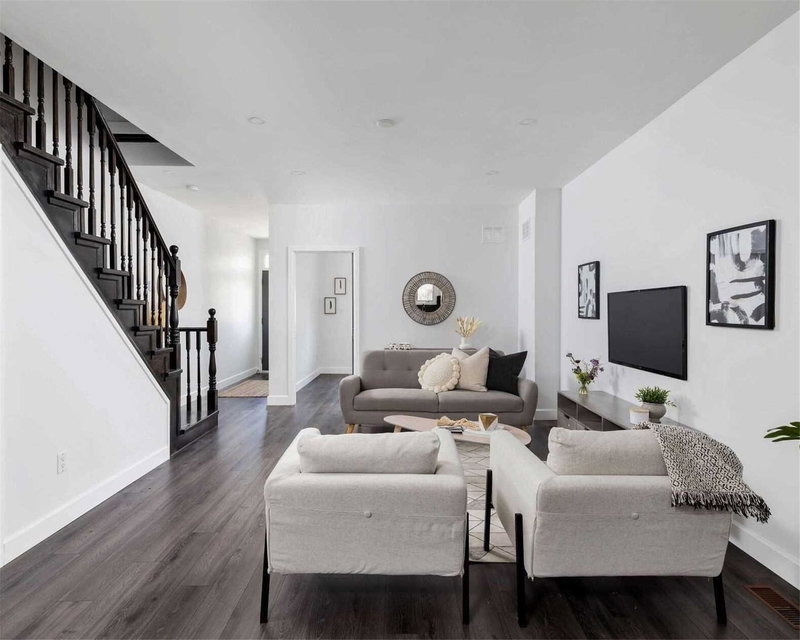 16 Brock Ave, Toronto, M6K 2K7 | Image 3