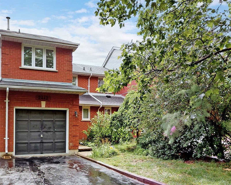 2442 Stefi Tr, Oakville, L6H 5Y4 | Image 2