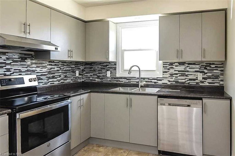 34 - 6449 Glen Erin Dr, Mississauga, L5N2T2 | Image 3