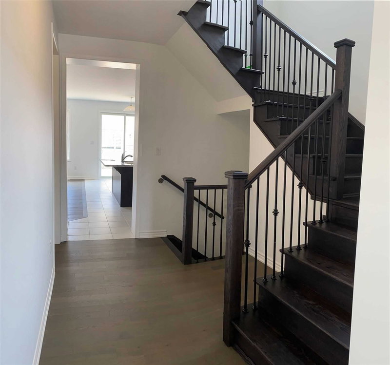 867 Whitlock Ave, Milton, L9E1R8 | Image 3