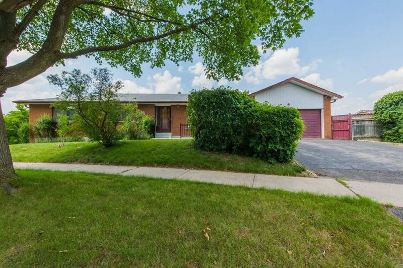 44 Collingdale Rd, Toronto - Mount Olive-Silverstone-Jamestown image-0-0