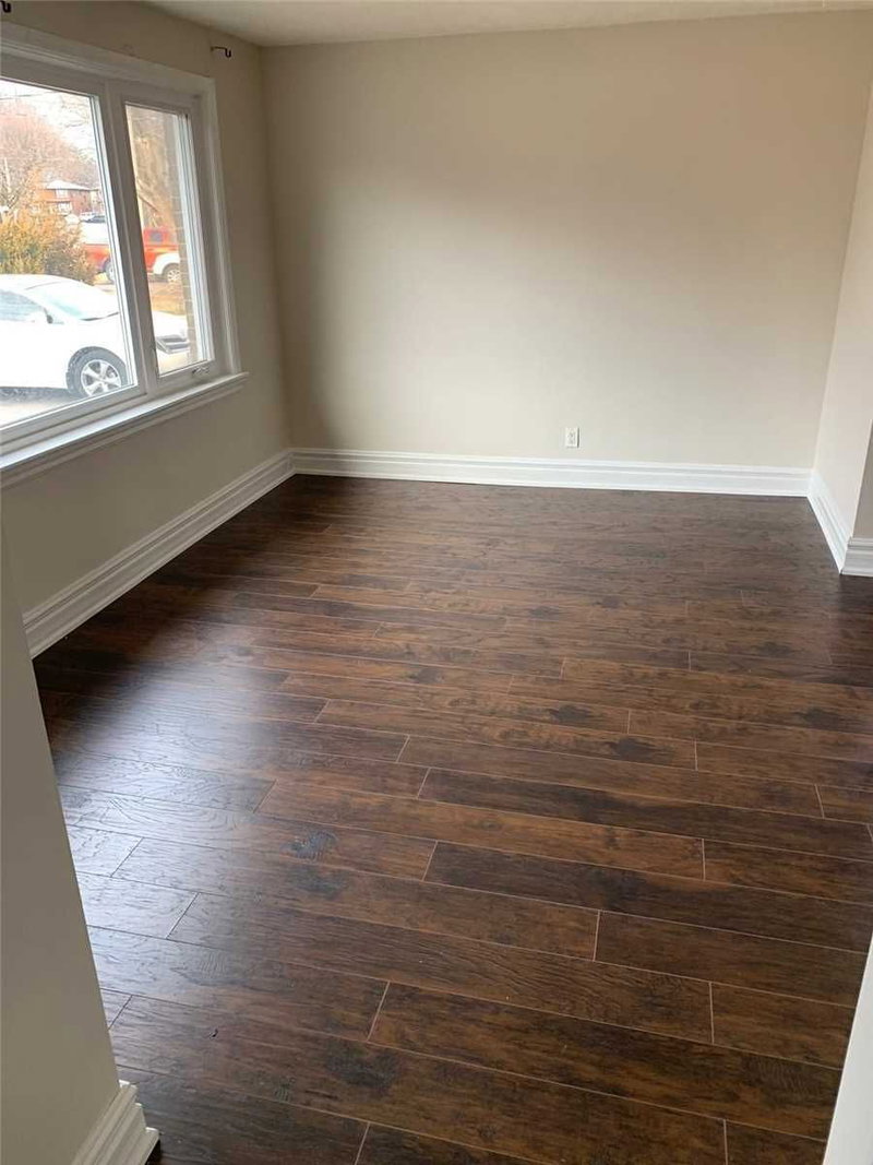 35 Enfield Ave S, Toronto, M8W1T6 | Image 3