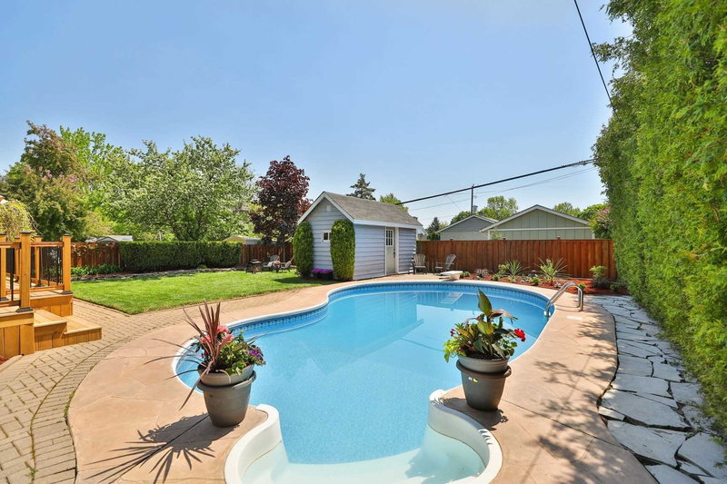 130 Mayfield Dr, Oakville, L6H1K7 | Image 3