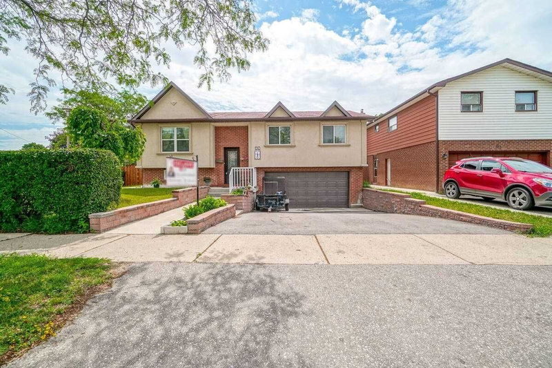 59 Abell Dr, Brampton, L6V2W1 | Image 2