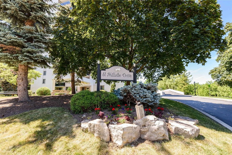 401 - 81 Millside Dr, Milton, L9T3X4 | Image 2