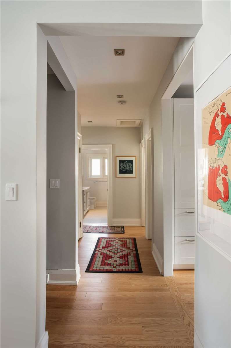 9 Indian Valley Cres, Toronto, M6R1Y5 | Image 2