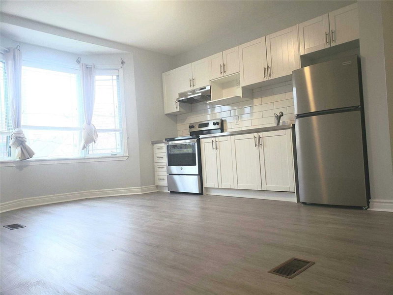 Upper - 984 Ossington Ave, Toronto, M6G3V6 | Image 3