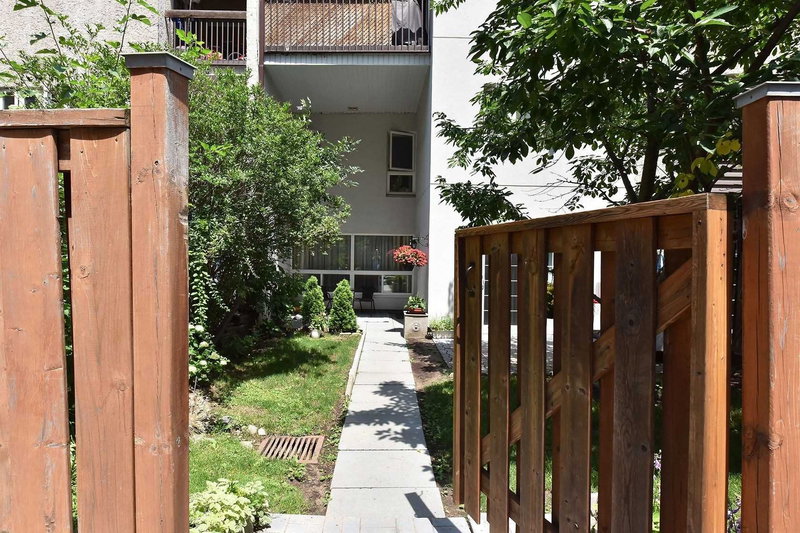 167 - 1055 Dundas St E, Mississauga, L4Y3X6 | Image 3